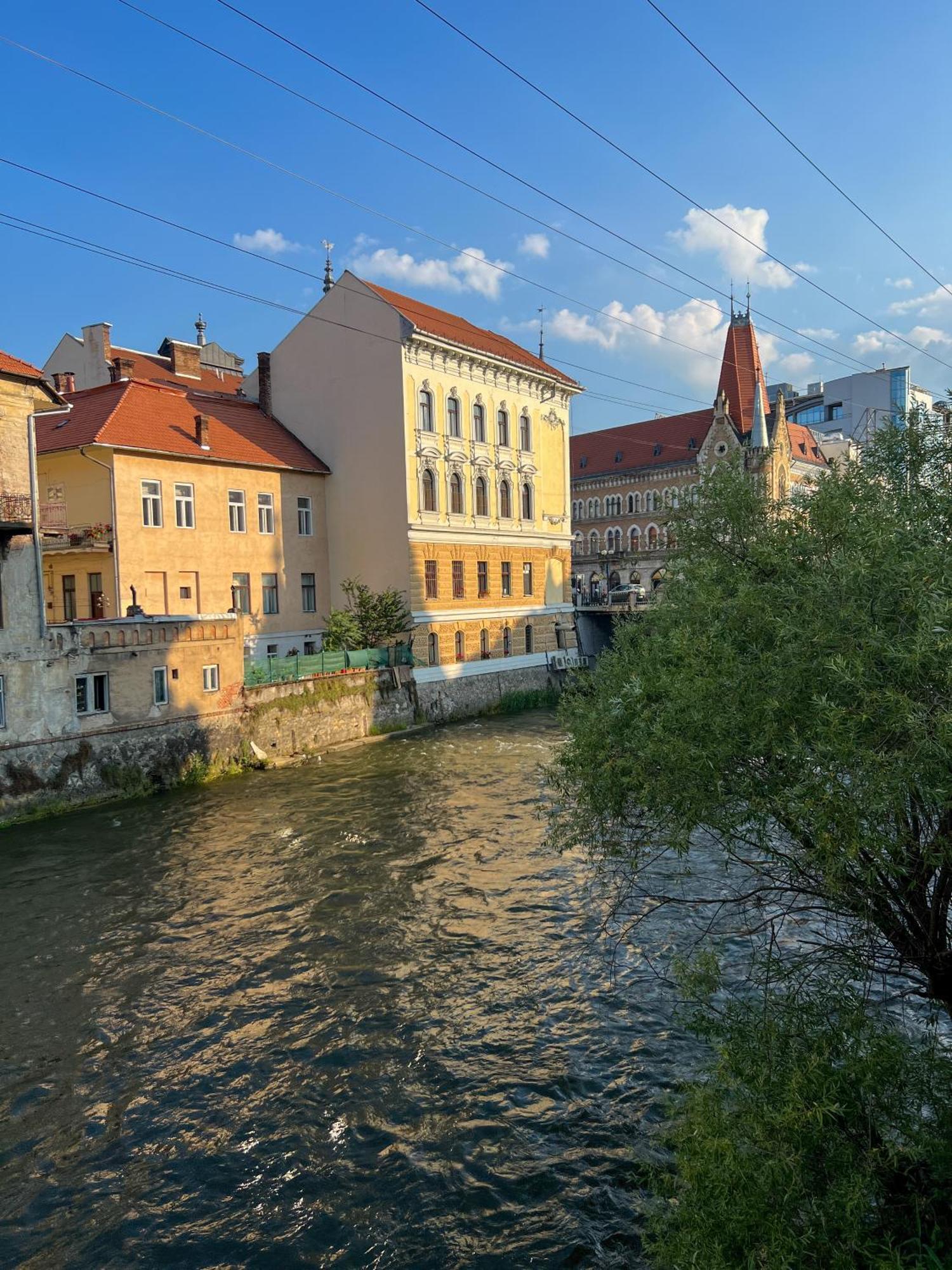 River'S Apartament Cluj-Napoca Esterno foto